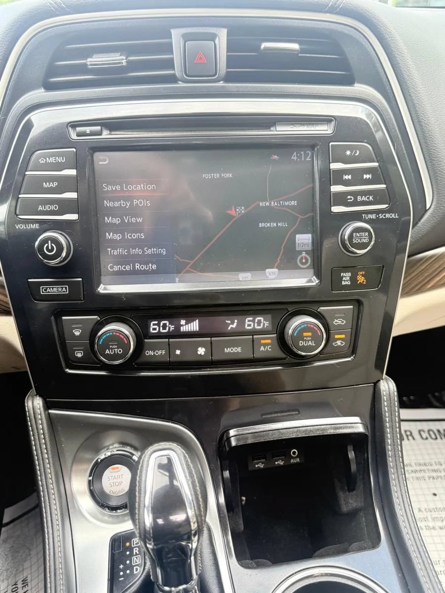 Used 2016 Nissan Maxima Platinum FWD image 19