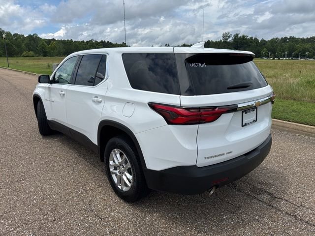 Used 2022 Chevrolet Traverse LS AWD/4WD image 7