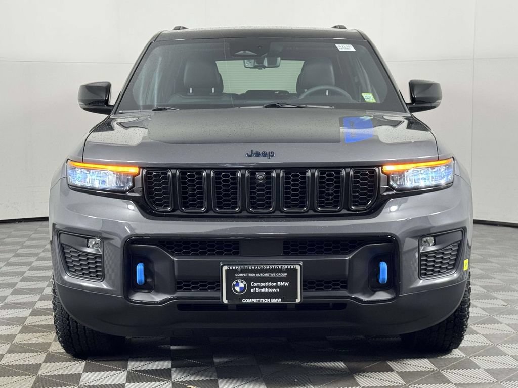 Used 2024 Jeep Grand Cherokee Trailhawk w/ Luxury Tech Group III AWD/4WD image 6