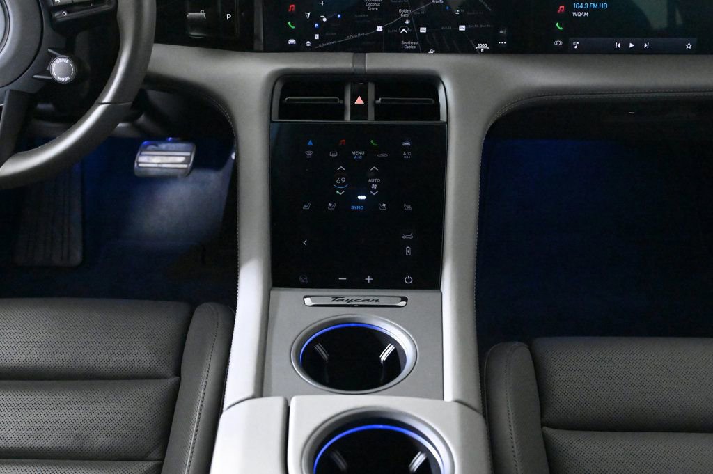 Used 2024 Porsche Taycan 4S image 15