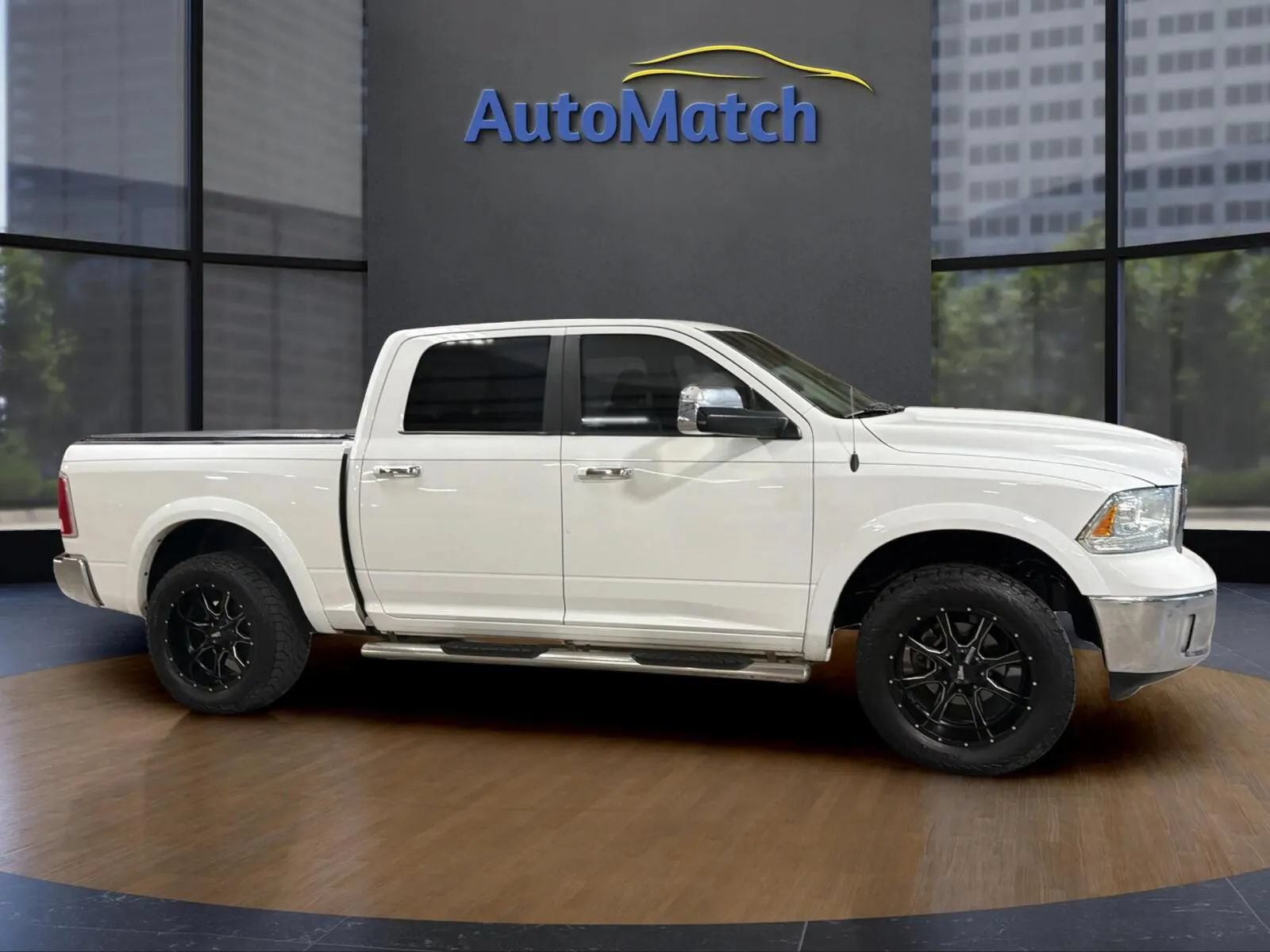 Used 2017 RAM 1500 Laramie AWD/4WD image 14