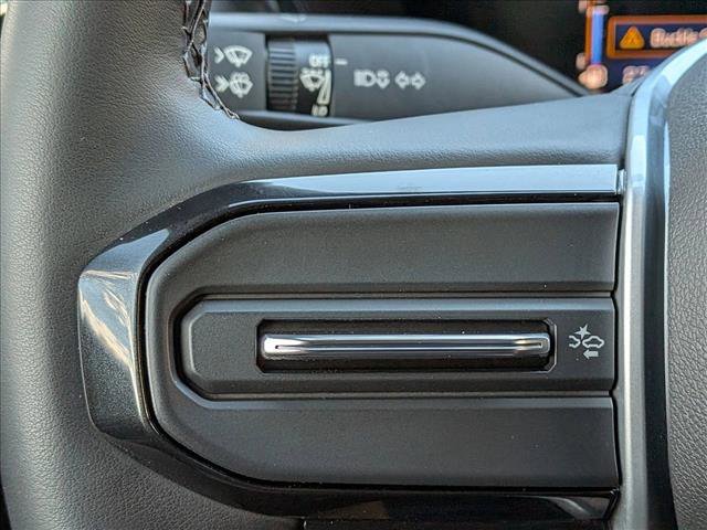 Used 2023 Chevrolet Colorado LT image 16