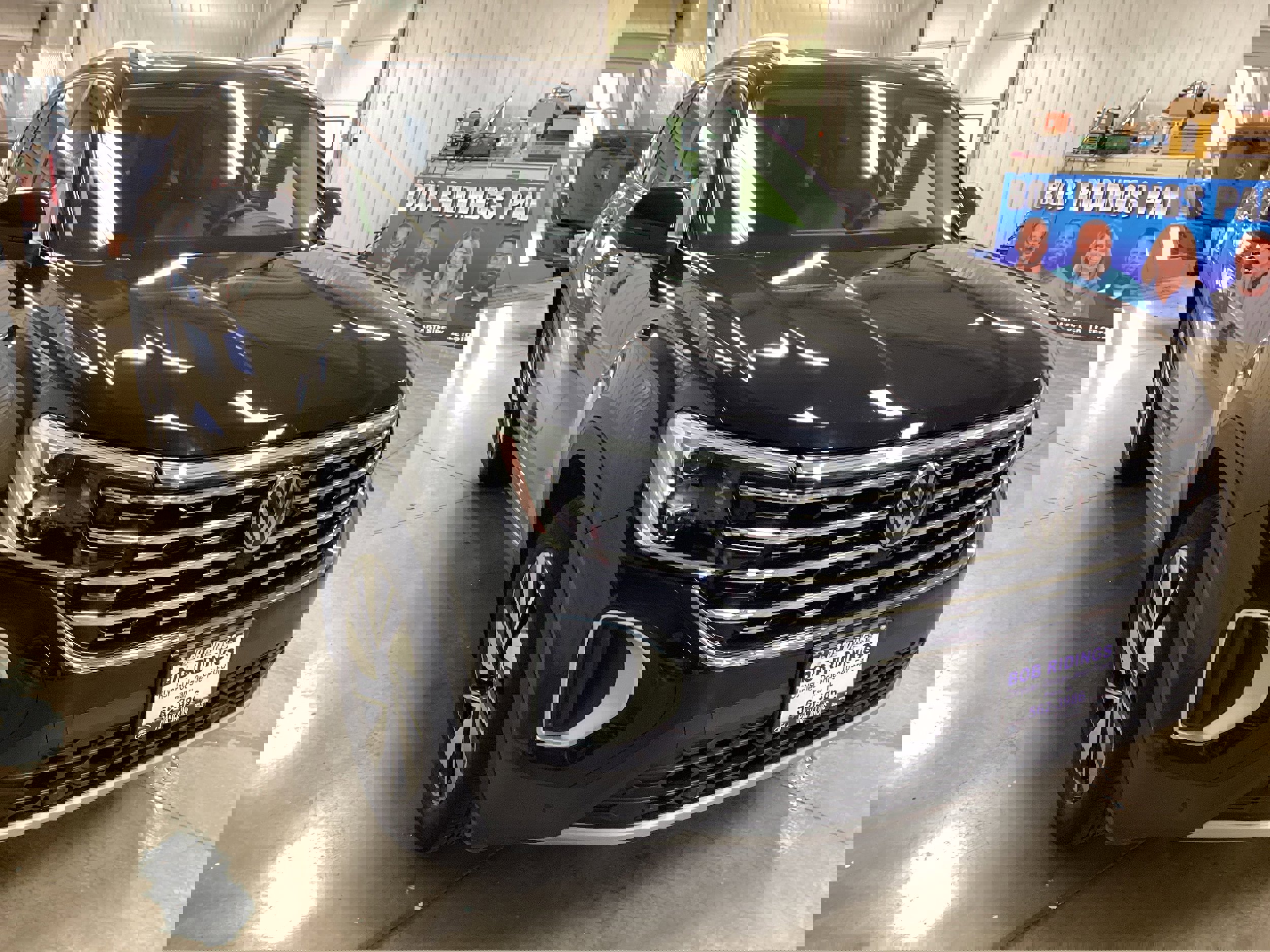 Used 2024 Volkswagen Atlas SEL image 6