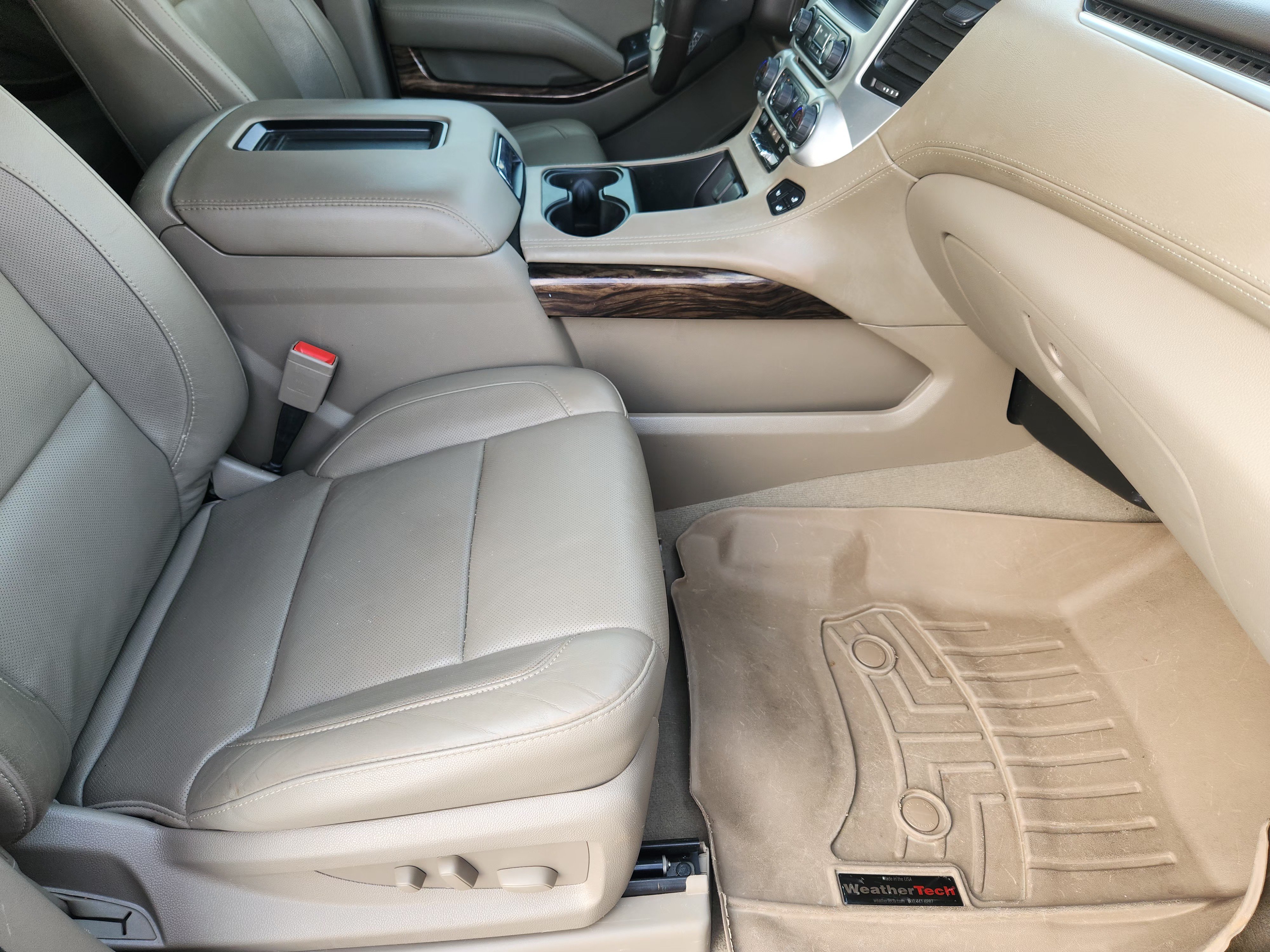 Used 2020 GMC Yukon SLT w/ Premium Edition RWD image 15