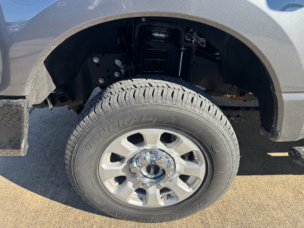 Used 2024 Ford F250 XLT w/ FX4 Off-Road Package image 9