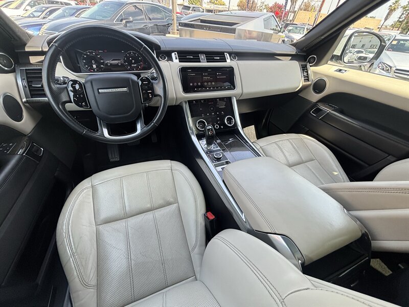Used 2018 Land Rover Range Rover Sport HSE AWD/4WD image 31