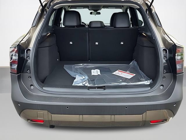 New 2026 Nissan Kicks SR w/ Cold Weather Package AWD/4WD image 23