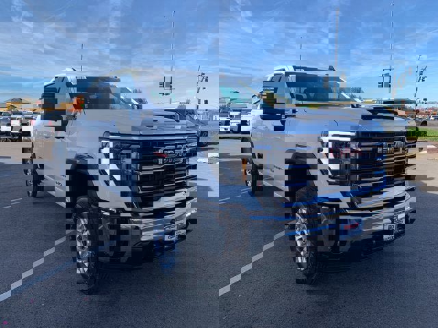 New 2026 GMC Sierra 2500 SLE w/ SLE Value Package; image 4