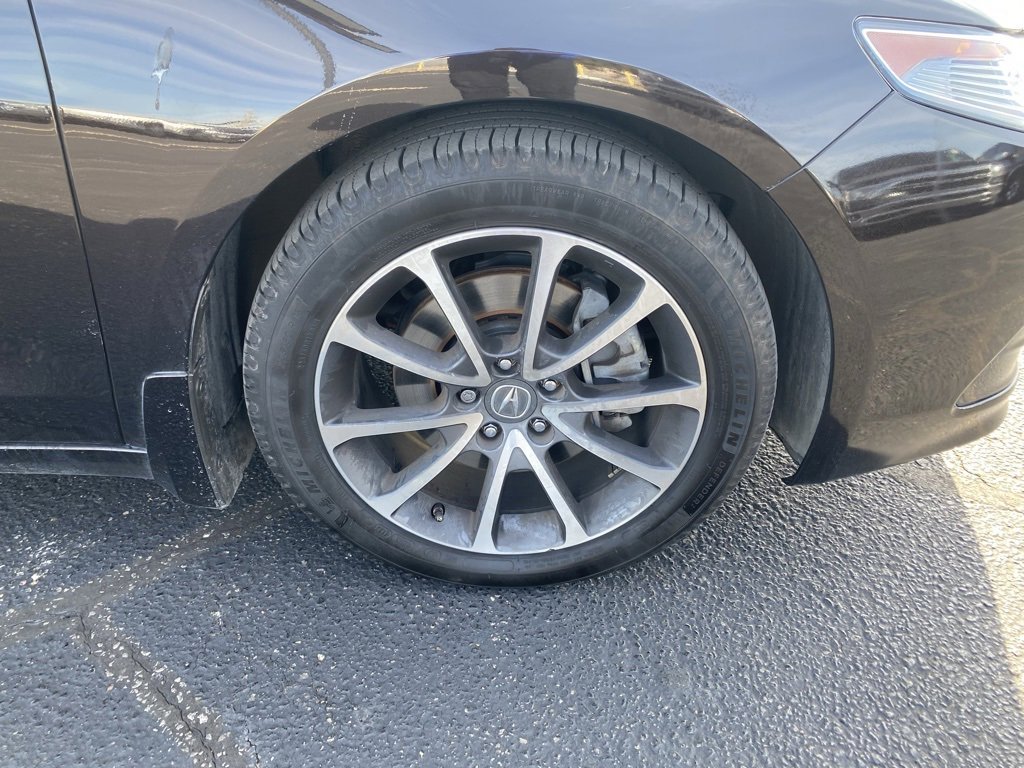 Used 2015 Acura TLX V6 w/ Technology Package image 2