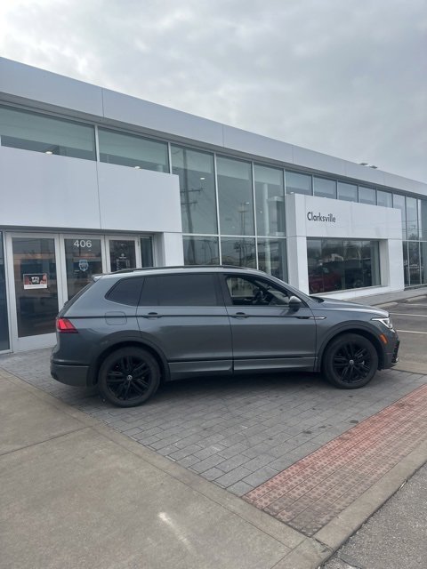 Used 2022 Volkswagen Tiguan SE R-Line image 7