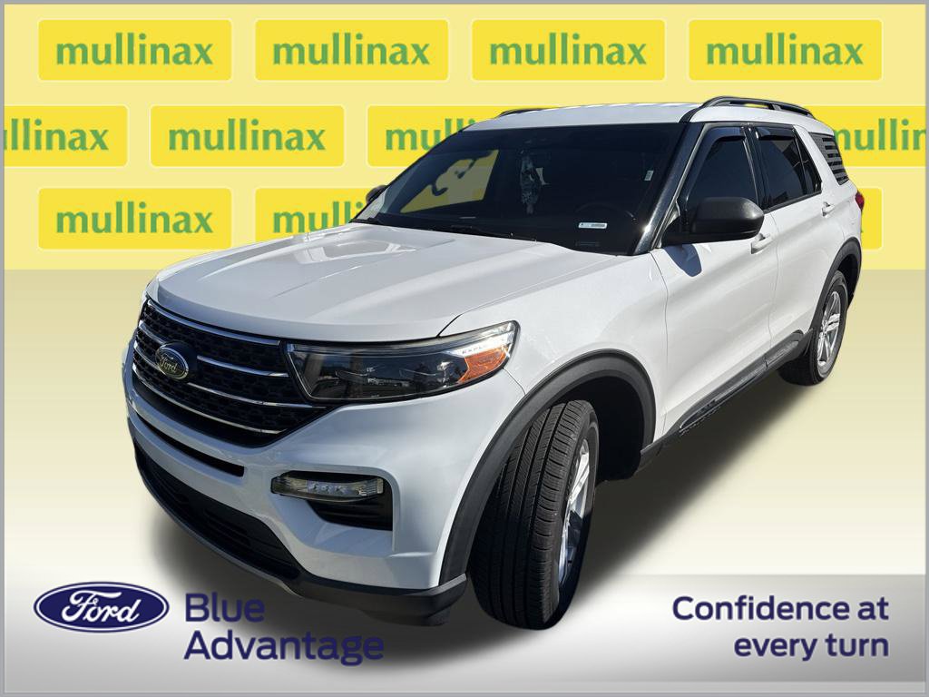 Certified 2023 Ford Explorer XLT w/ Equipment Group 202A AWD/4WD image 2