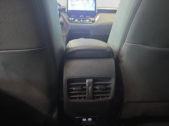 Used 2026 Toyota Corolla Cross XLE w/ Convenience Package FWD image 18