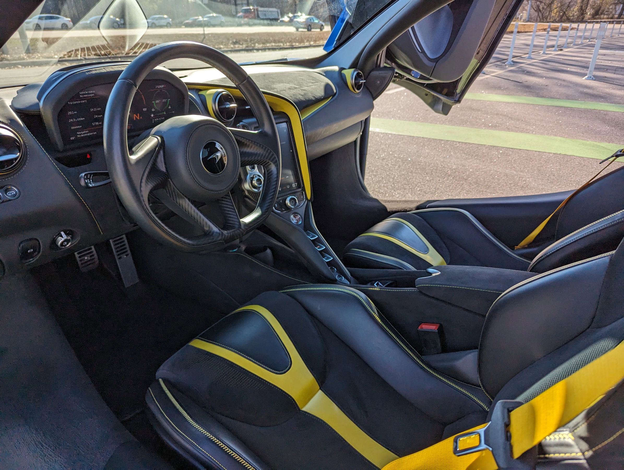 Used 2021 McLaren 720S Luxury image 30