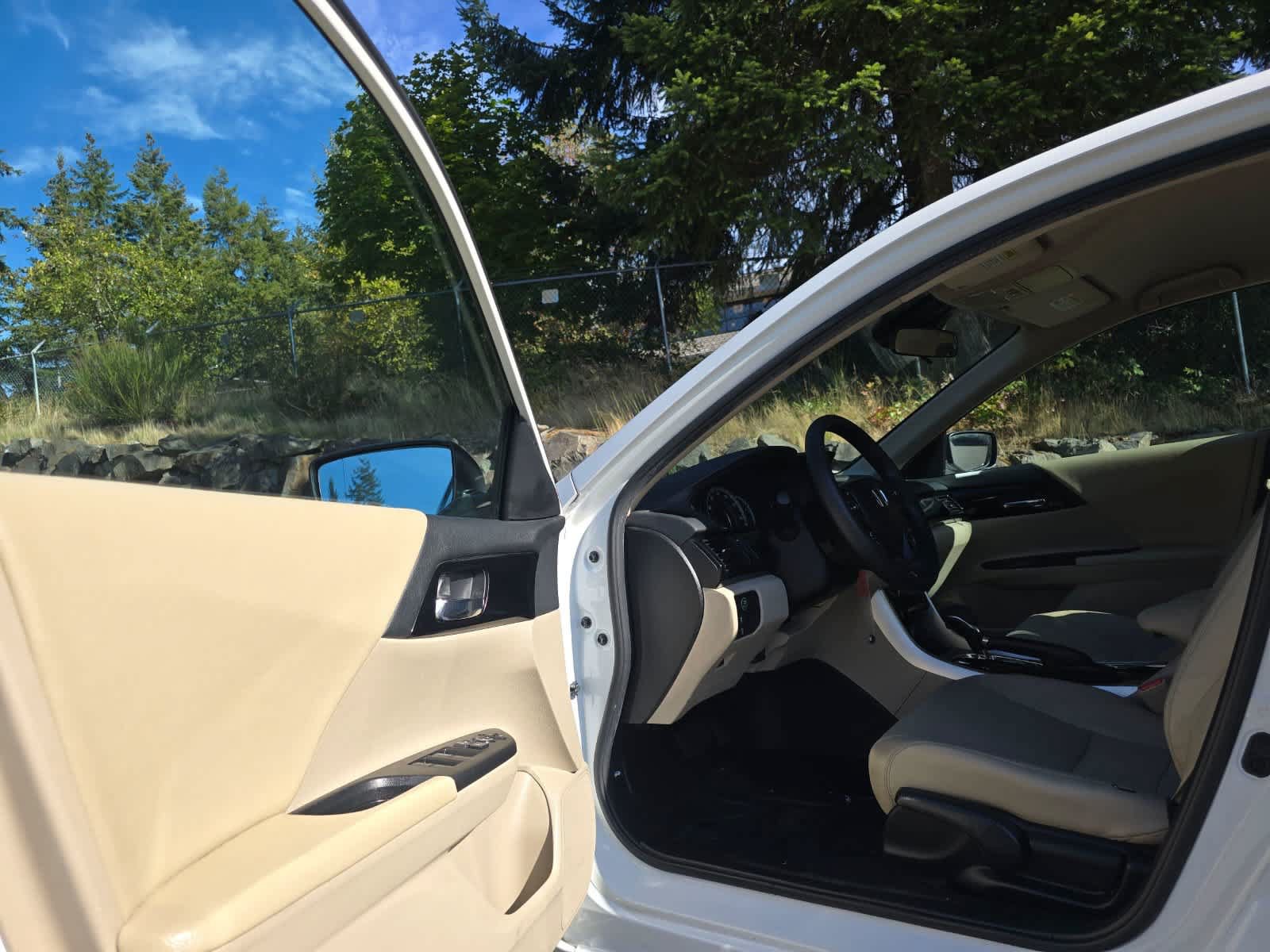 Used 2016 Honda Accord LX image 21