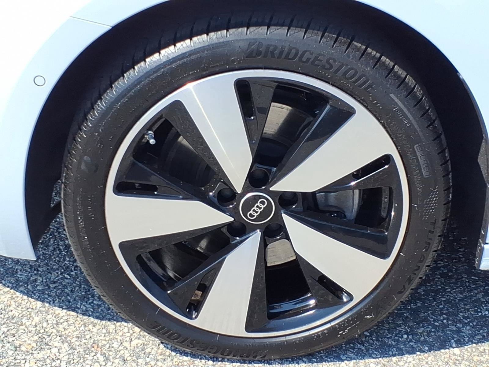 Used 2025 Audi A5 2.0T Premium Plus AWD/4WD image 4