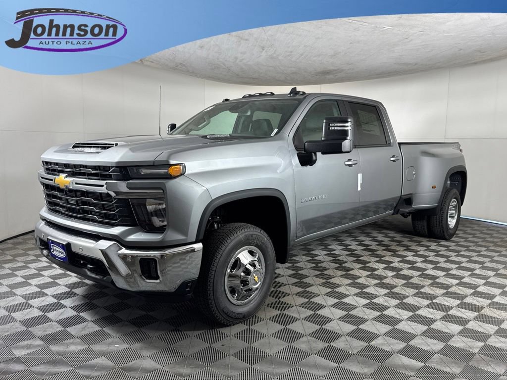 New 2026 Chevrolet Silverado 3500 LT w/ Safety Package AWD/4WD image 1