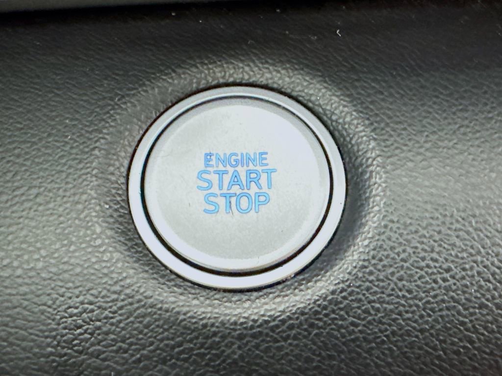Used 2021 Hyundai Elantra SEL FWD image 19