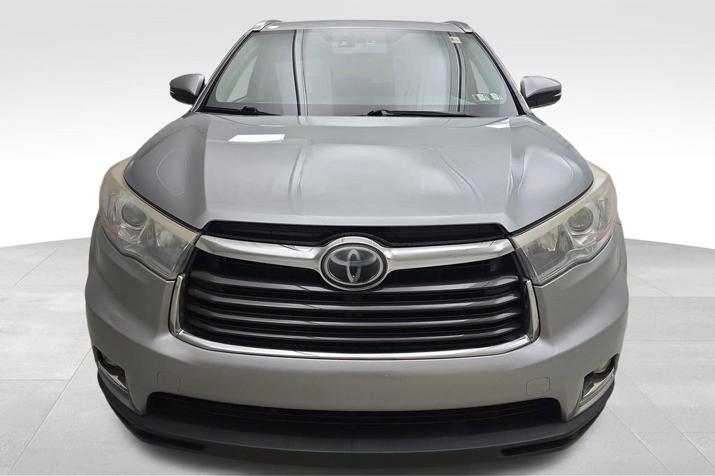 Used 2016 Toyota Highlander Limited w/ Driver Technology Package image 3