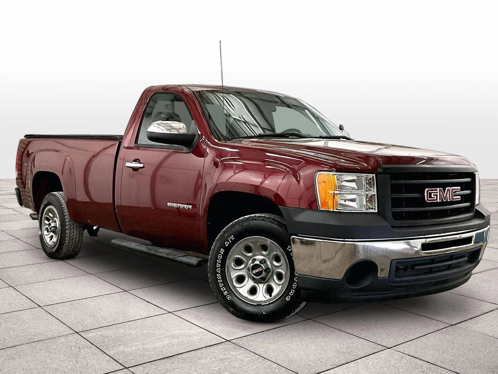 Used 2013 GMC Sierra 1500 W/T w/ Work Truck Preferred Package RWD image 3