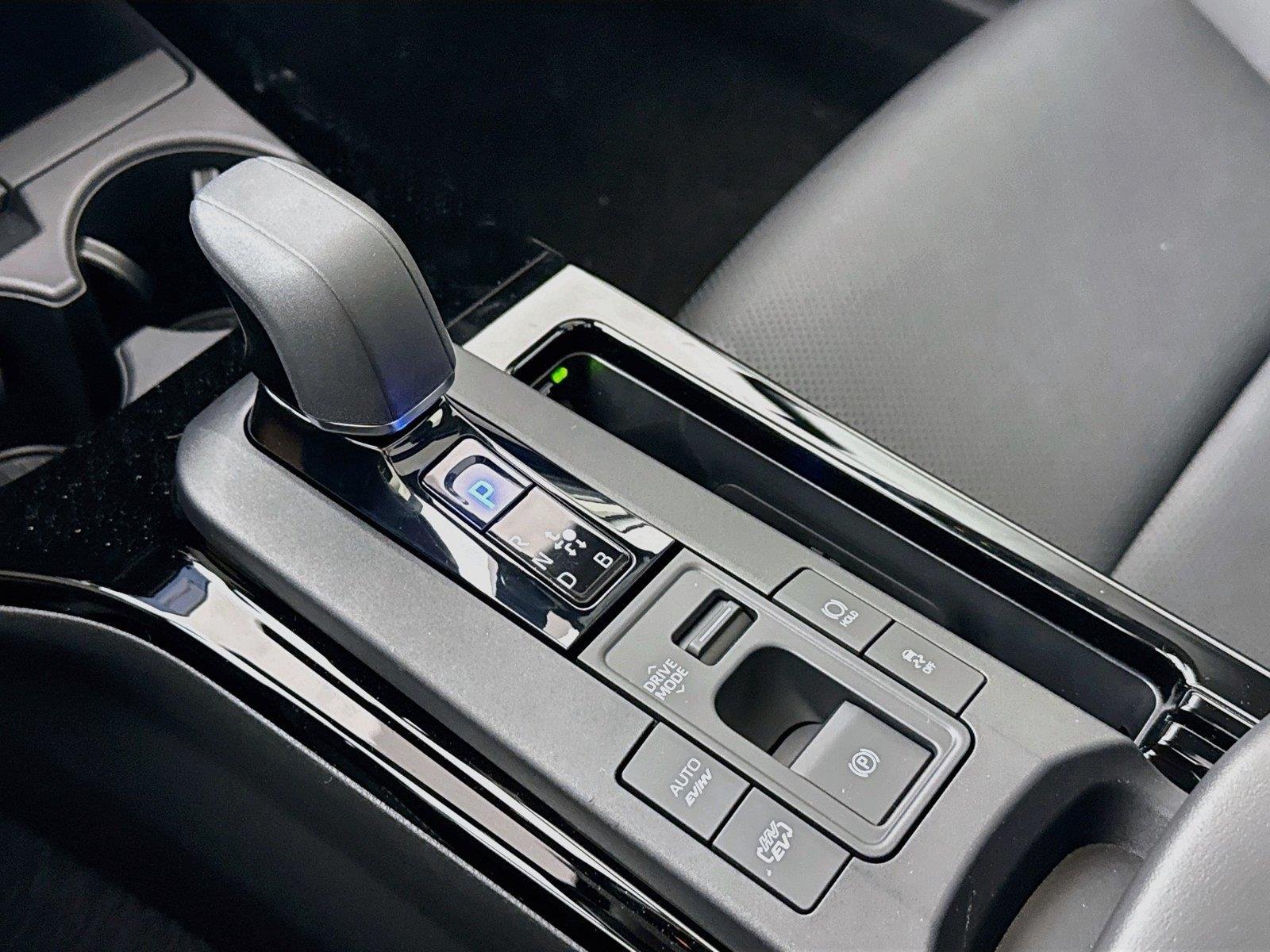 New 2026 Toyota Prius Plug-In Hybrid FWD image 26