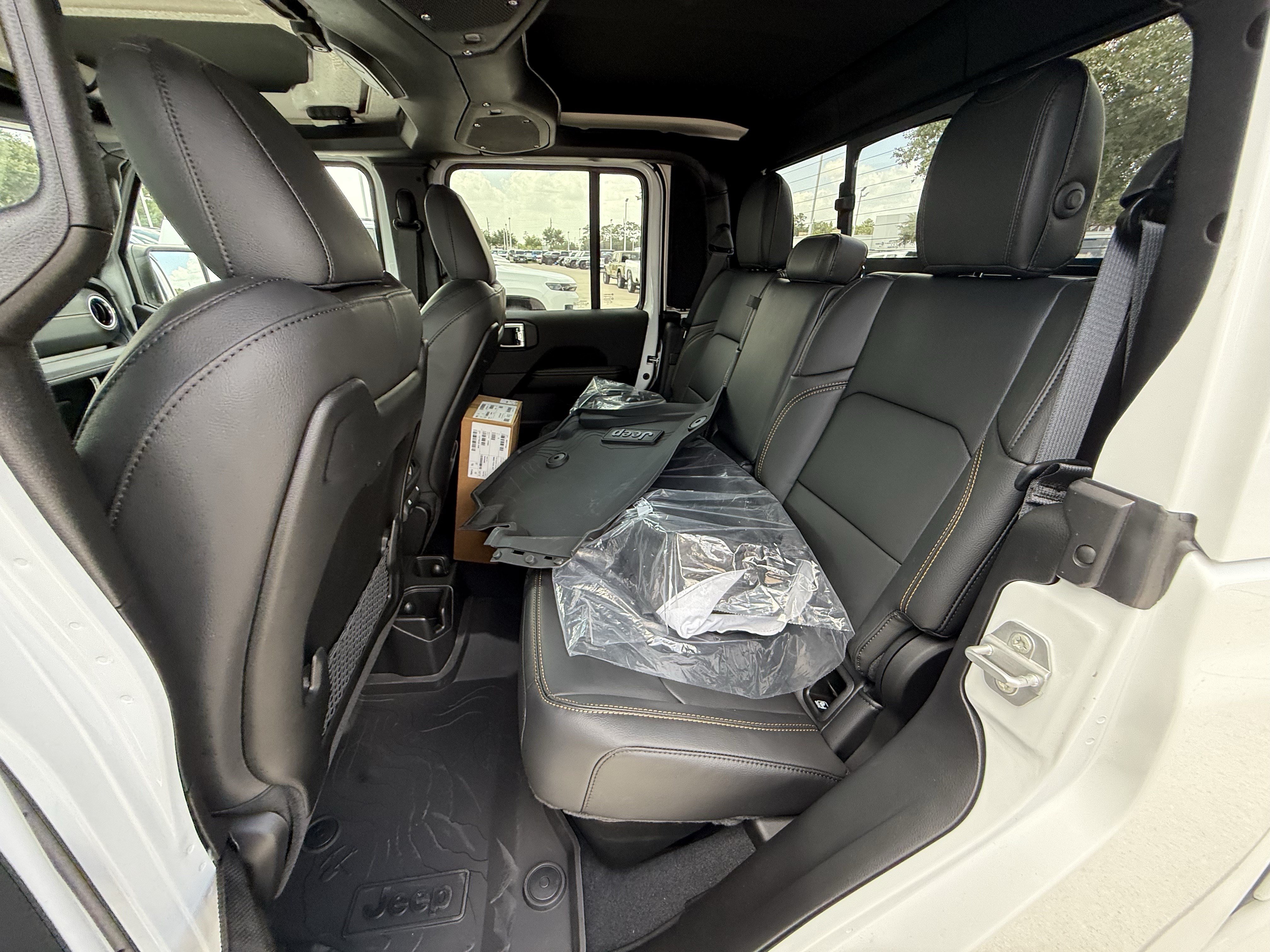 New 2026 Jeep Gladiator Sport AWD/4WD image 16