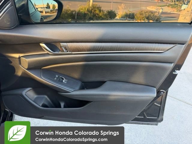 Used 2020 Honda Accord EX image 32