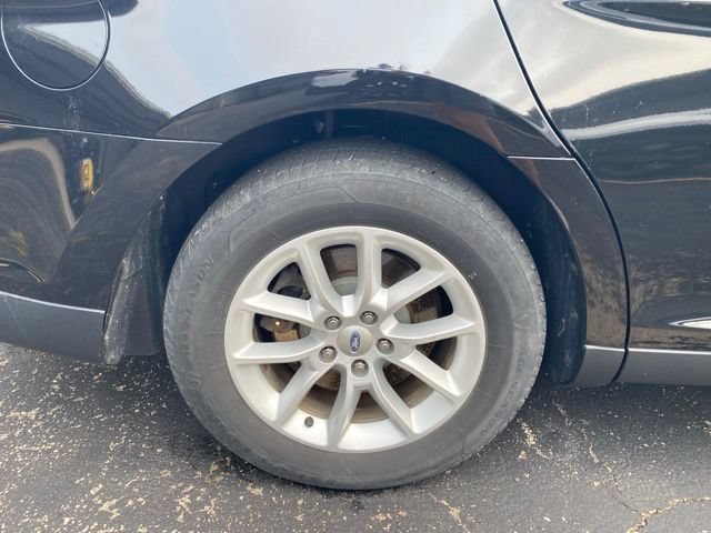 Used 2014 Ford Taurus SE FWD image 7