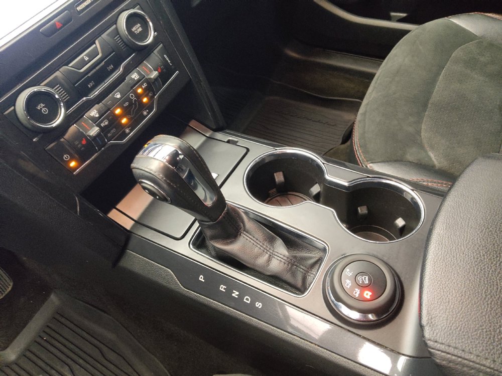 Used 2018 Ford Explorer XLT w/ Equipment Group 202A image 26