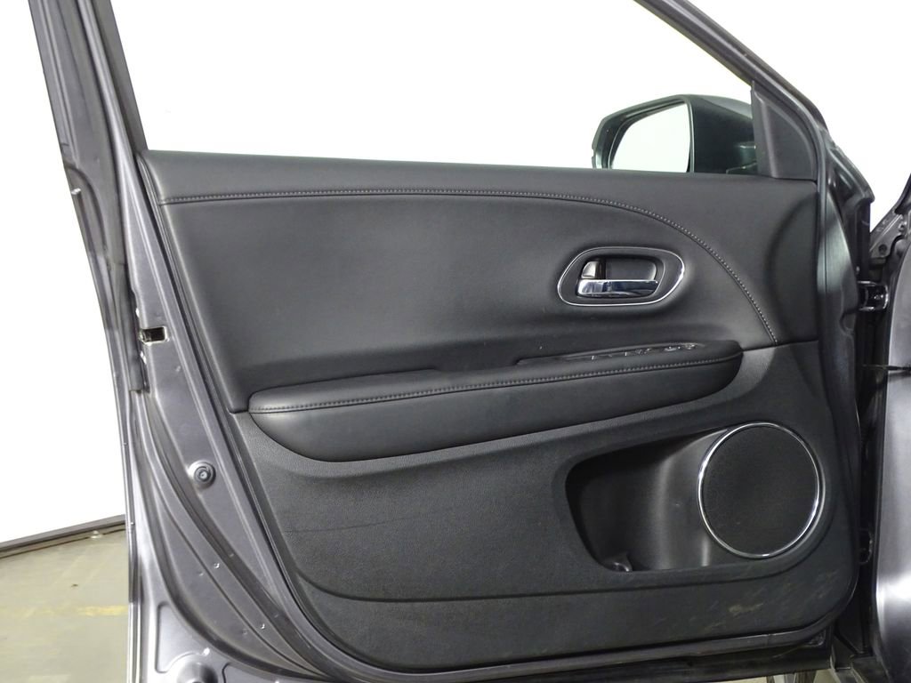 Used 2021 Honda HR-V EX-L image 16