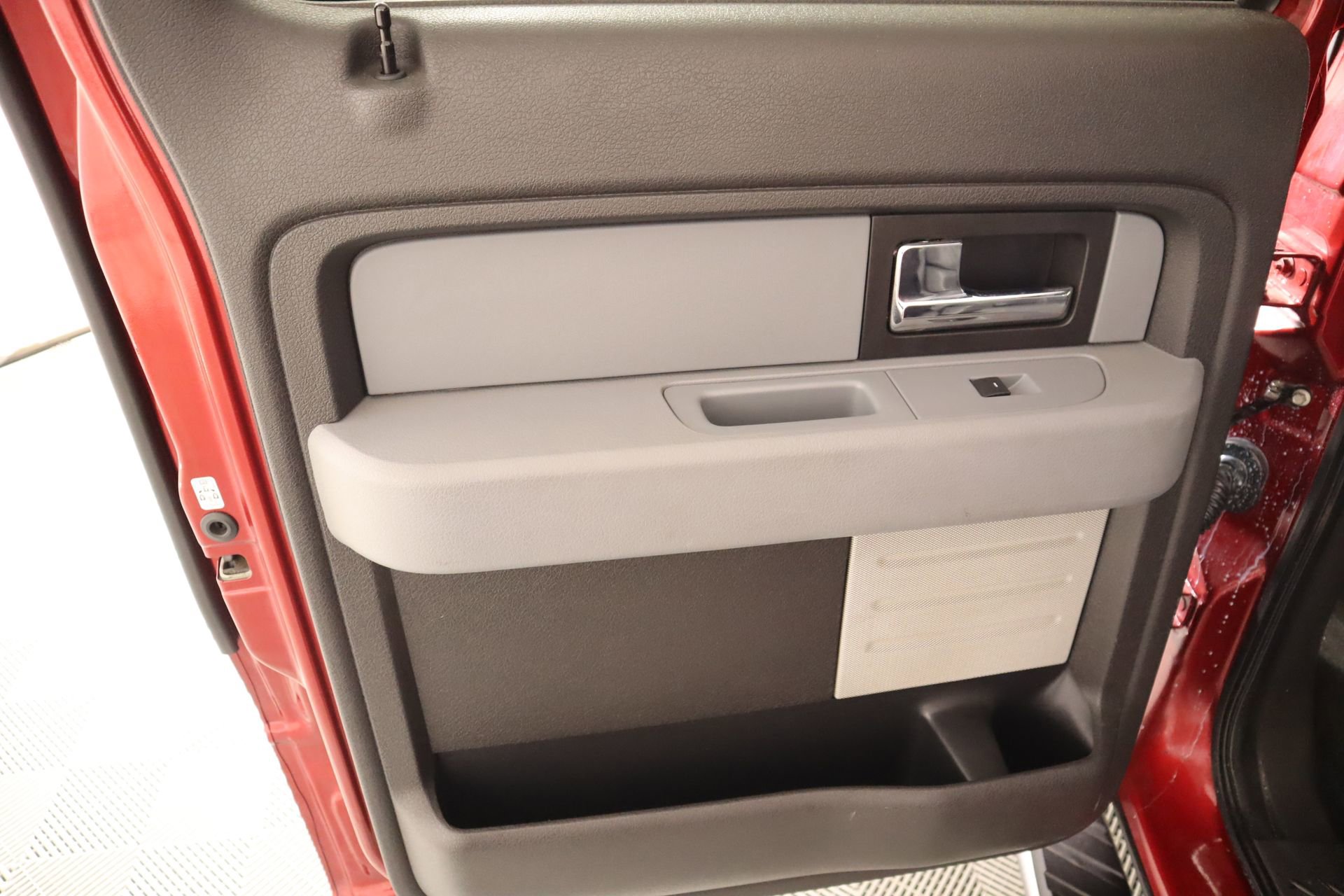 Used 2014 Ford F150 XLT w/ Equipment Group 302A Luxury image 14