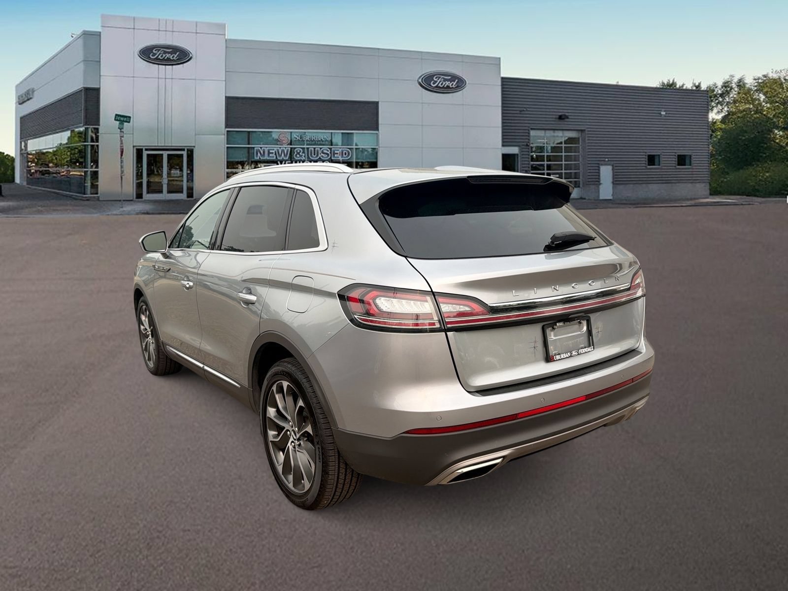 Used 2022 Lincoln Nautilus Reserve w/ Luxury Package AWD/4WD image 7