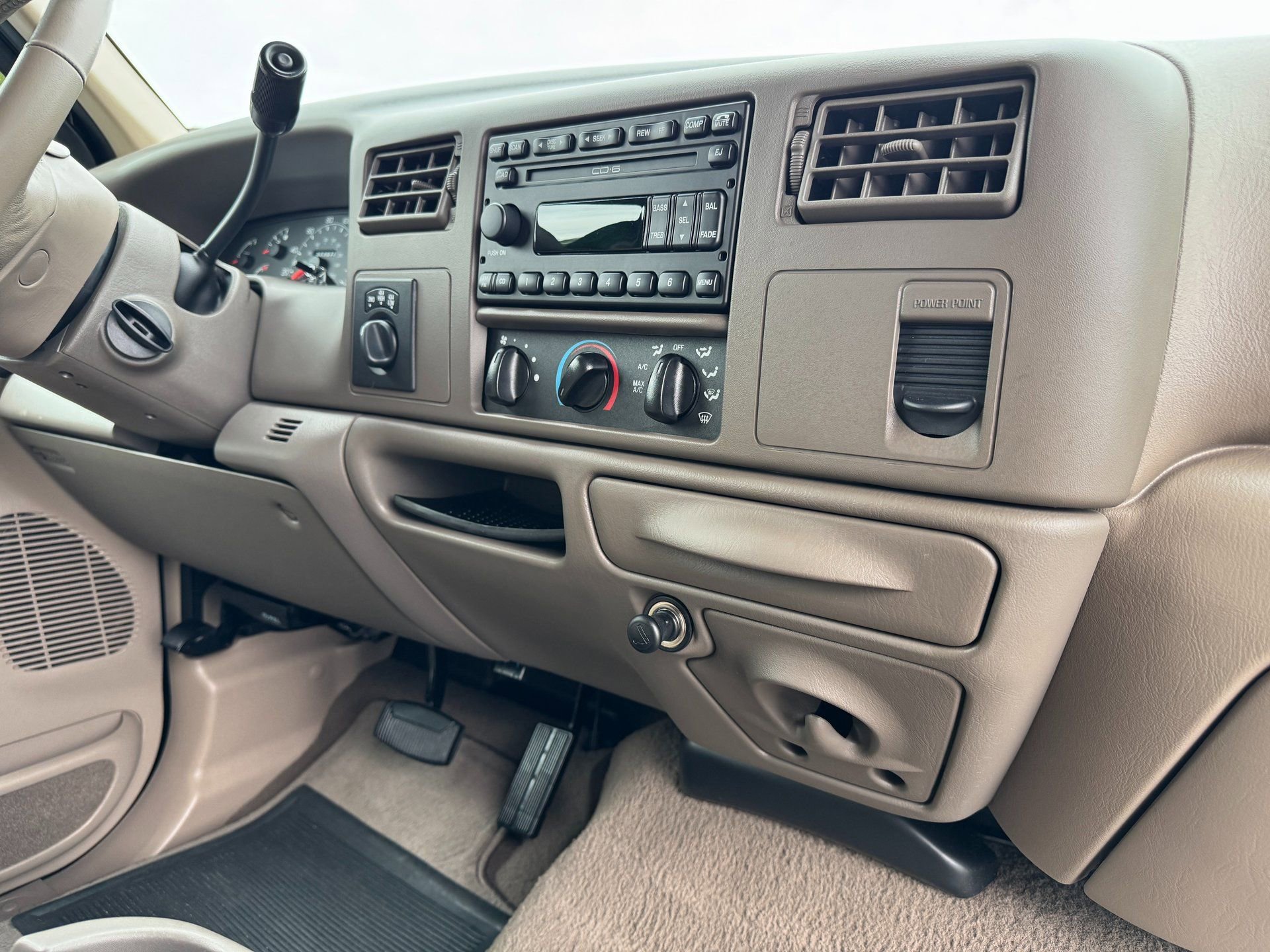 Used 2001 Ford F350 Lariat image 72