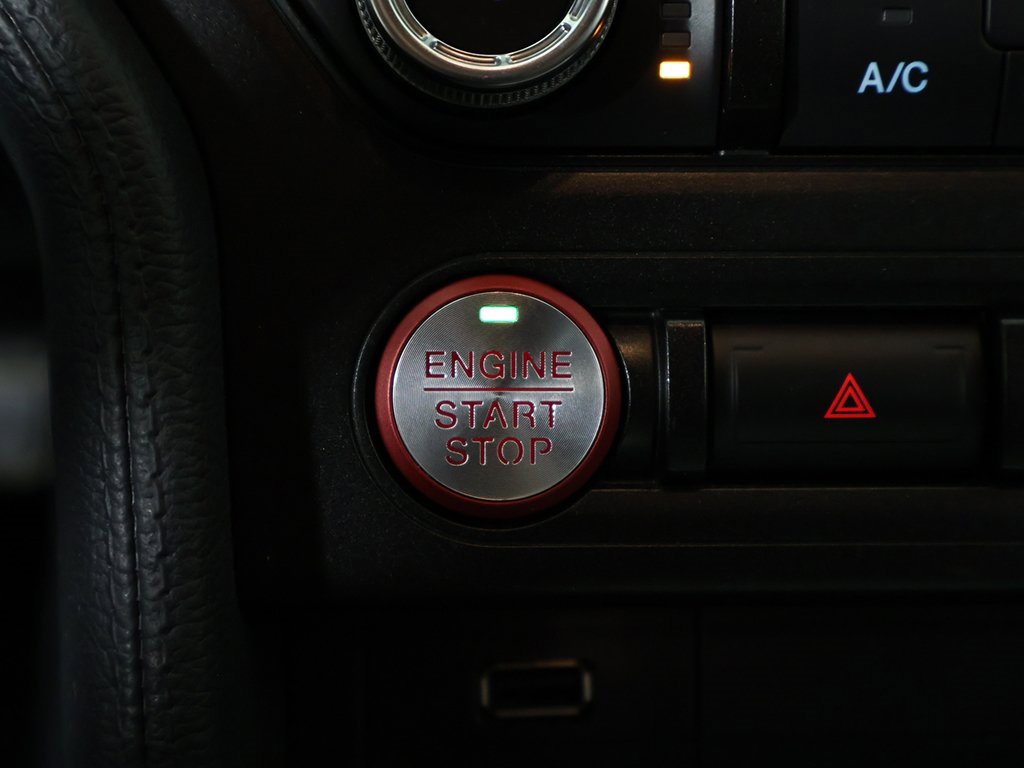 Used 2021 Ford Mustang Coupe image 32