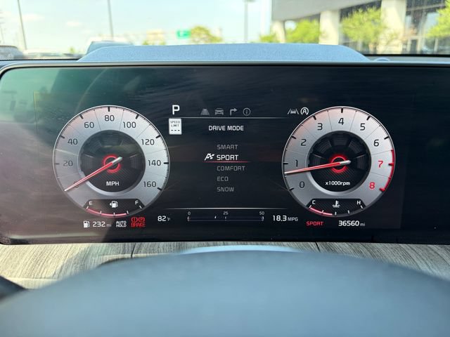 Certified 2024 Kia Telluride SX Prestige w/ Towing Package AWD/4WD image 12
