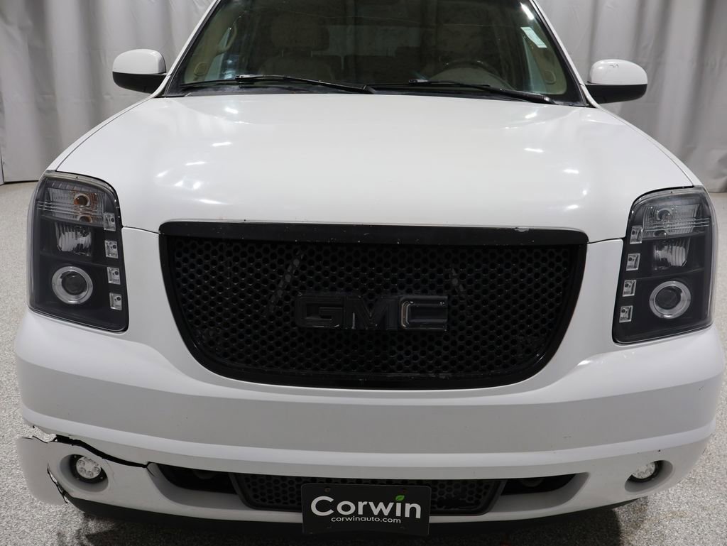 Used 2007 GMC Yukon SLT w/ SLT Preferred Equipment Group image 16