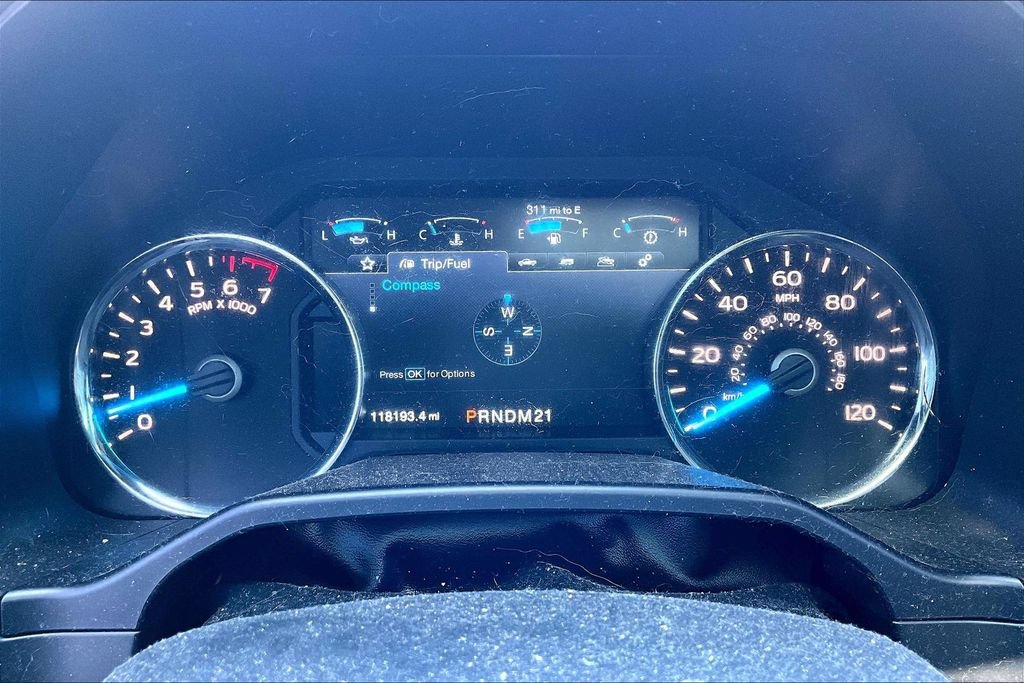 Used 2015 Ford F150 Platinum w/ Equipment Group 701A Luxury AWD/4WD image 27