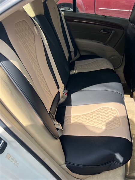 Used 2005 Acura RL AWD/4WD image 10