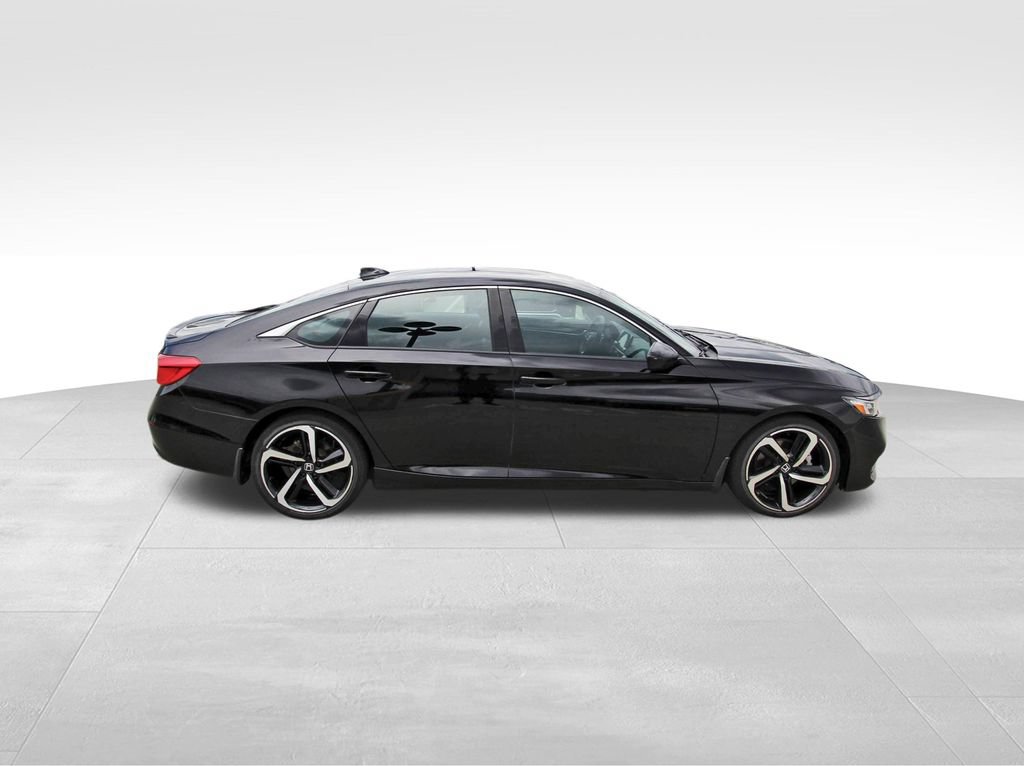 Used 2018 Honda Accord Sport image 5