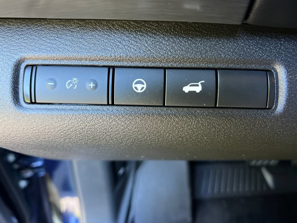 Used 2024 Nissan Pathfinder SL AWD/4WD image 29