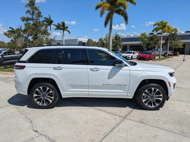 Used 2022 Jeep Grand Cherokee Overland image 10