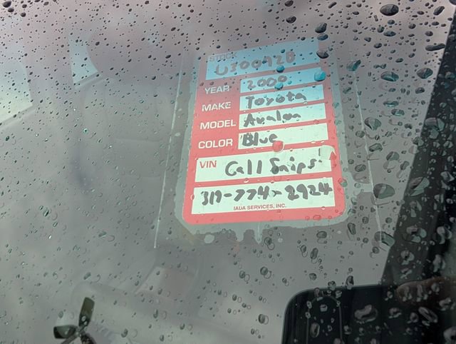 Used 2000 Toyota Avalon XLS FWD image 33