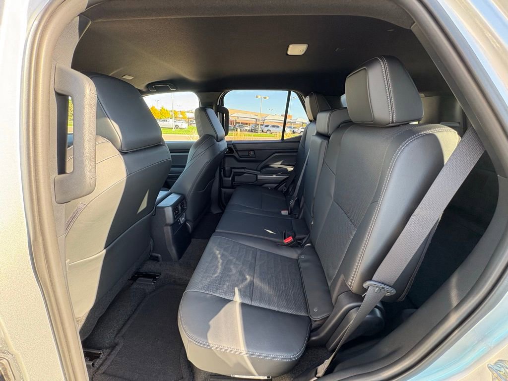 Used 2025 Toyota 4Runner TRD Off-Road Premium image 30