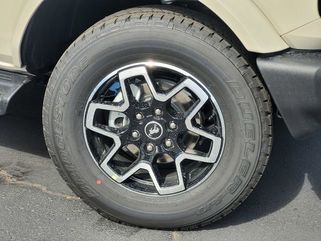 New 2026 Ford Bronco Outer Banks image 9