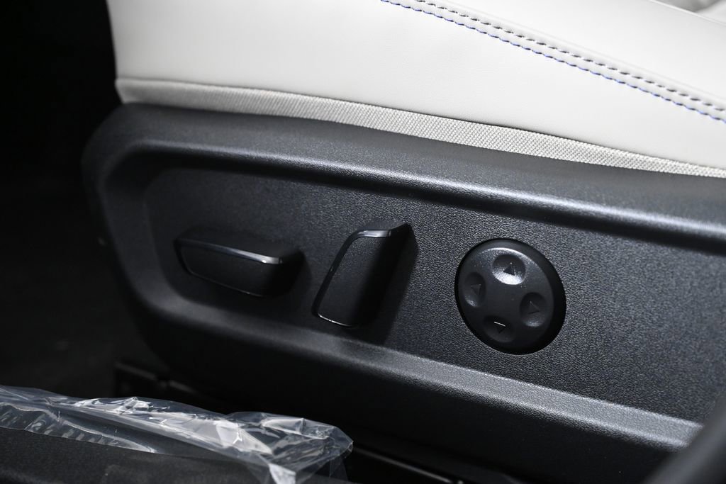 New 2026 Nissan Sentra SL w/ Floor Mat Package image 21