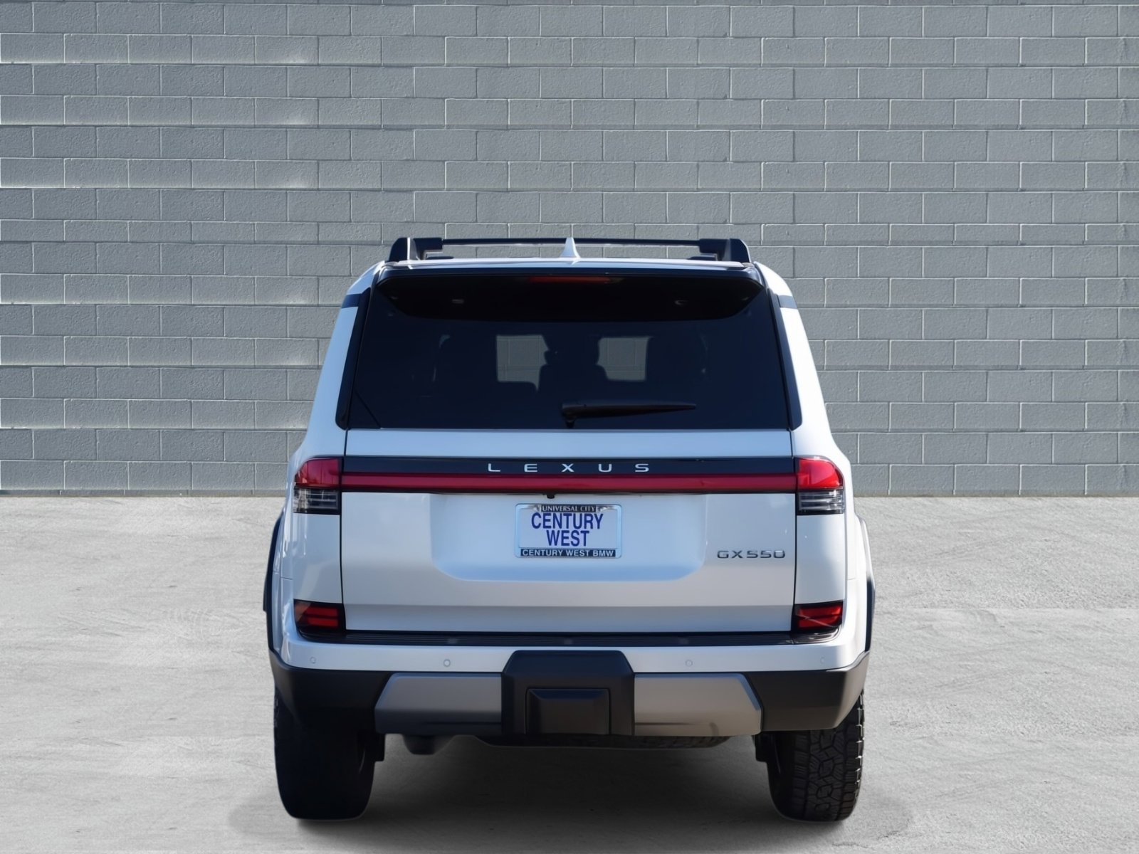 Used 2025 Lexus GX 550 w/ Accessory Package (CT) image 4