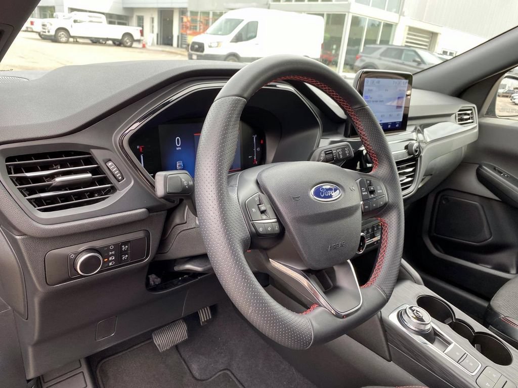 Used 2026 Ford Escape ST-Line AWD/4WD image 30