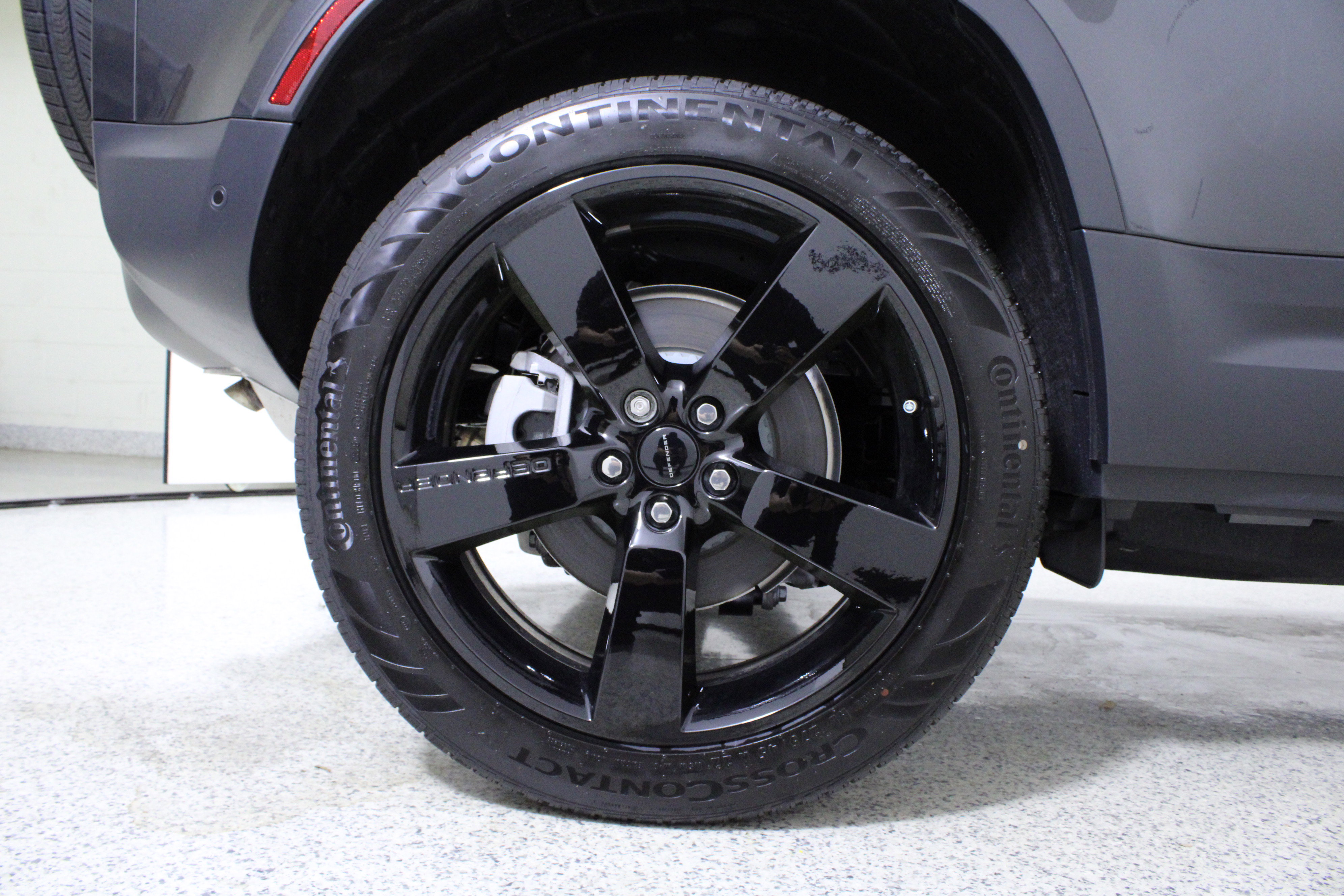 New 2026 Land Rover Defender 110 S image 8