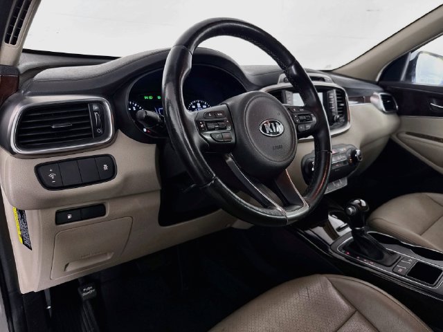 Used 2017 Kia Sorento EX FWD image 20