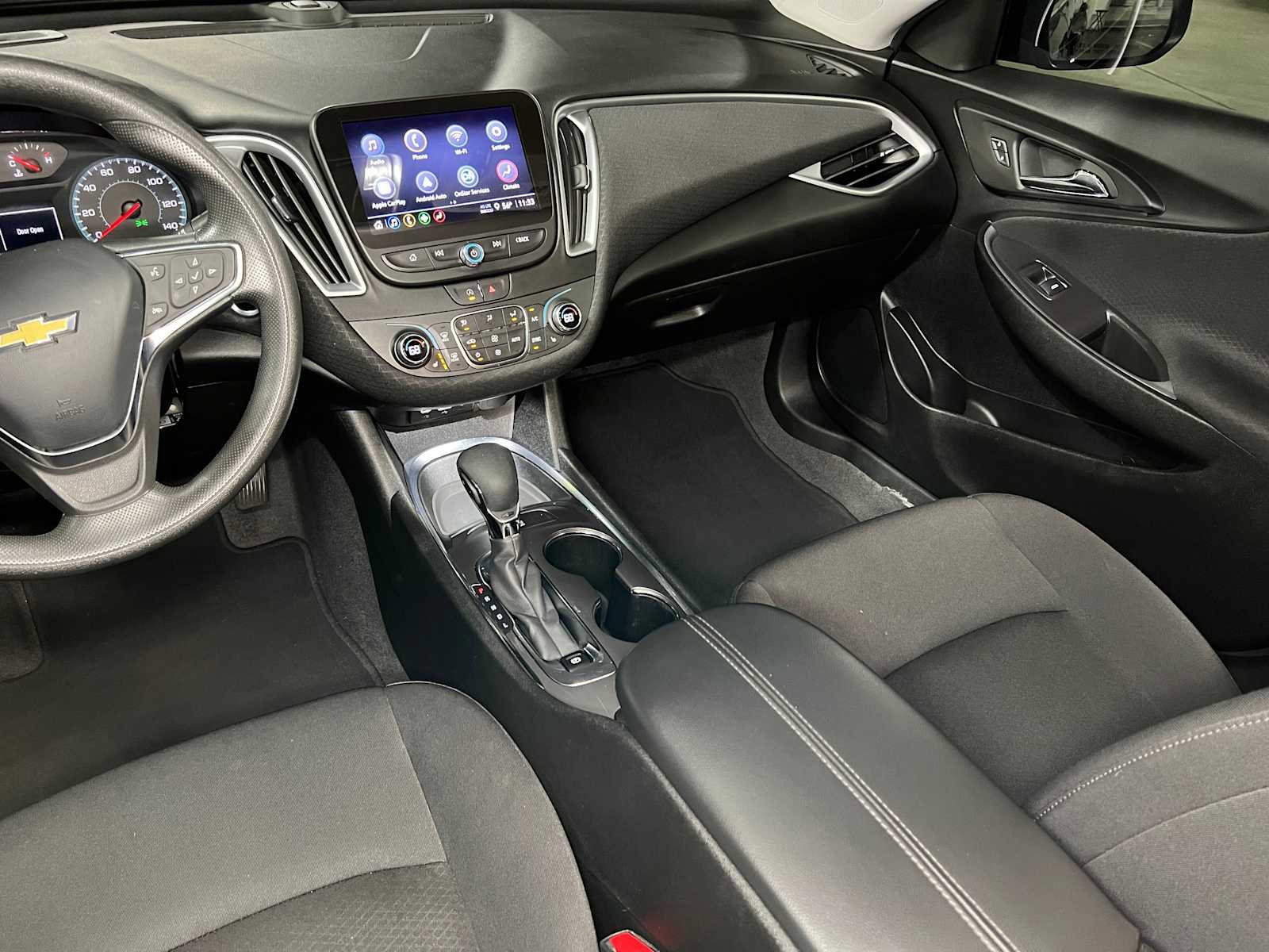 Used 2023 Chevrolet Malibu LT image 38