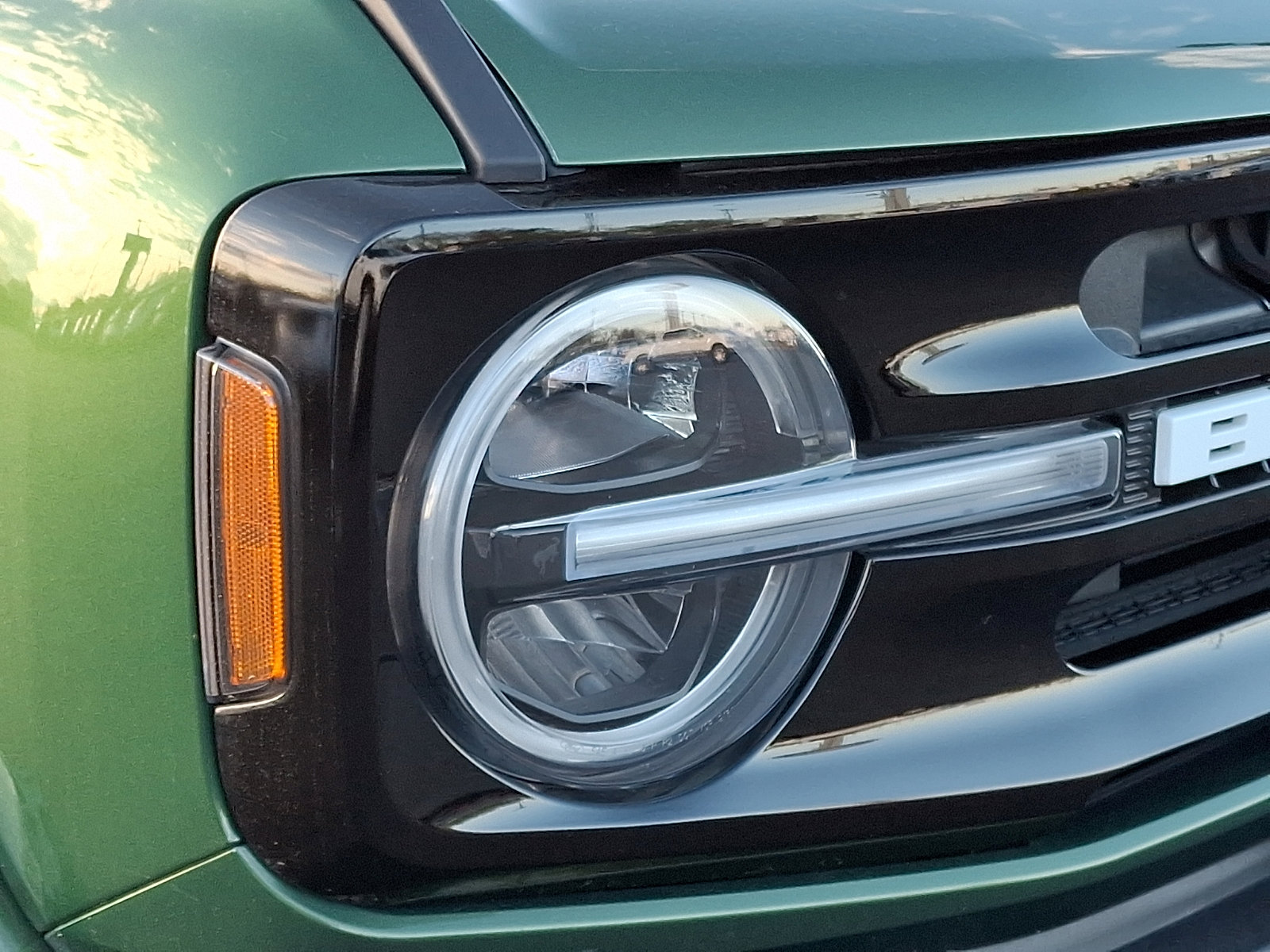 Used 2025 Ford Bronco Outer Banks image 8